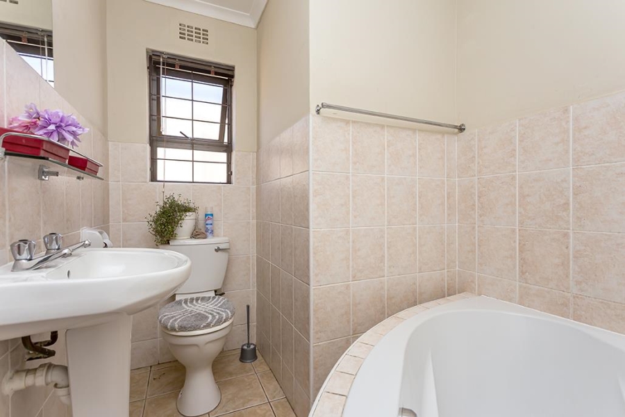 3 Bedroom Property for Sale in Parklands Western Cape